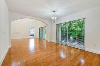 6702 Magnolia Ct in South Miami, FL - Building Photo - Building Photo