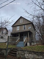 1029 Harpster Ave in Akron, OH - Building Photo