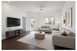 6001 SW 70th St in South Miami, FL - Building Photo