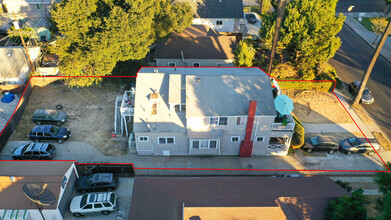 1211 W 36th Pl in Los Angeles, CA - Building Photo - Building Photo