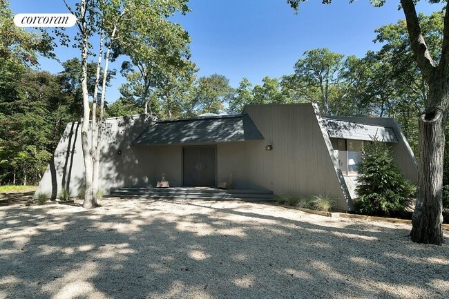 property at 27 Brander Pkwy
