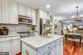 2308 Popkins Ln in Alexandria, VA - Building Photo - Building Photo