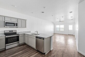 5801 Betty Lou Dr in Killeen, TX - Building Photo - Building Photo