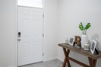 1610 Colt Creek Pl in Wesley Chapel, FL - Building Photo - Building Photo