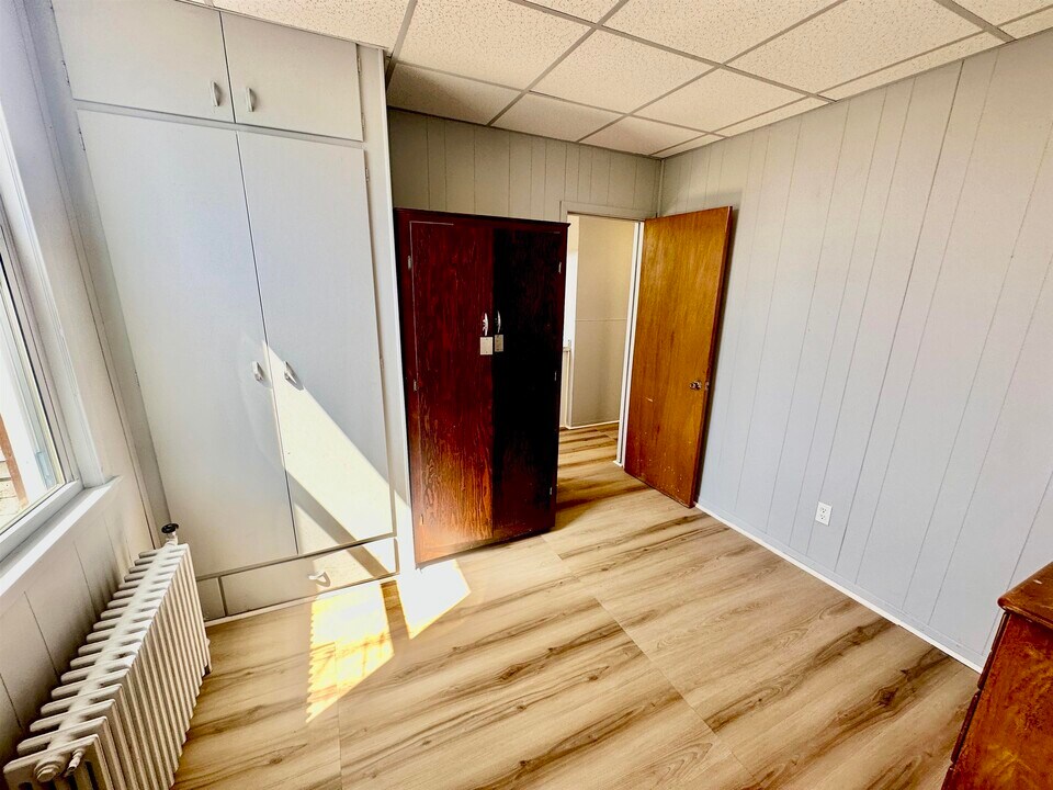 595 67th St in West New York, NJ - Building Photo