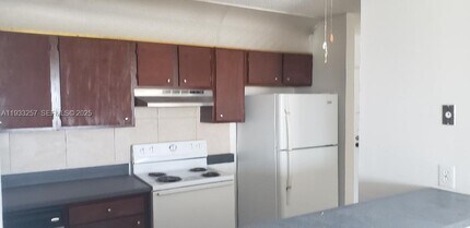 14840 Naranja Lakes Blvd in Homestead, FL - Building Photo - Building Photo