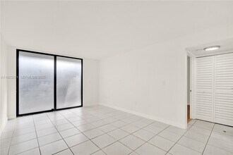 3620 SW 114th Ave in Miami, FL - Foto de edificio - Building Photo