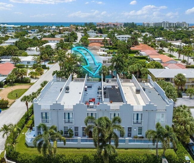 1101 Beach Rd in West Palm Beach, FL - Building Photo - Building Photo