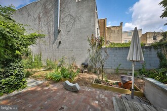 919 E Passyunk Ave-Unit -A in Philadelphia, PA - Building Photo - Building Photo
