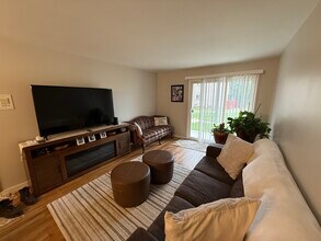 14211 Ivanhoe Dr in Sterling Heights, MI - Building Photo - Building Photo