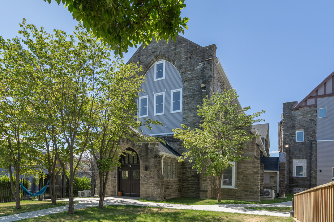 Hillside Lofts in Philadelphia, PA - Foto de edificio