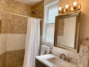 353 E 234th St in Bronx, NY - Building Photo - Building Photo