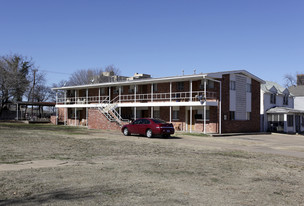 915 SE Dewey in Bartlesville, OK - Building Photo