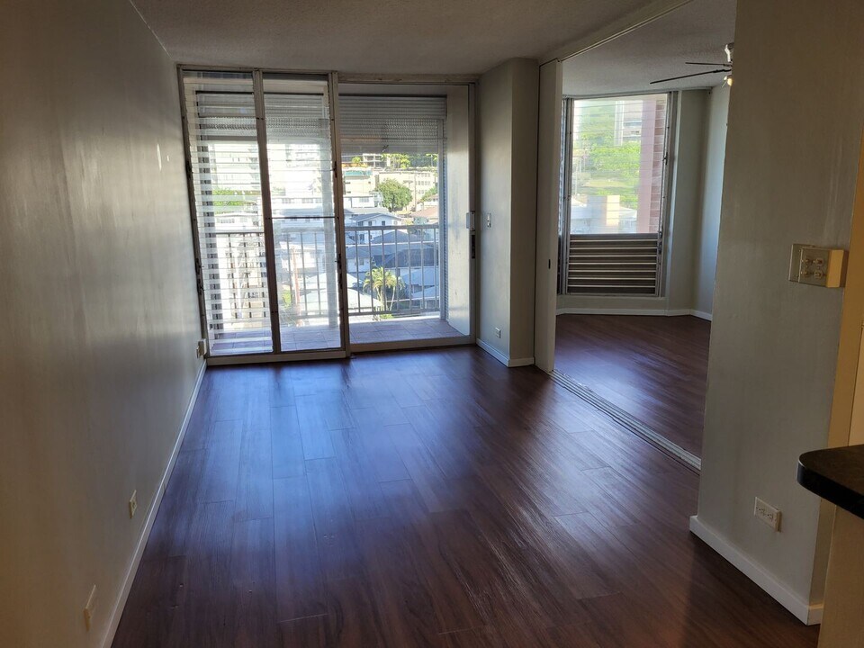1535 Pensacola St in Honolulu, HI - Building Photo
