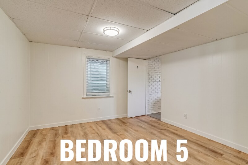 9341 Hoffman Way in Thornton, CO - Foto de edificio