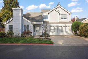 8665 N Cedar Ave in Fresno, CA - Building Photo