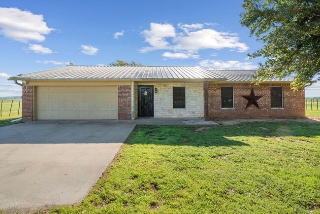 property at 755 Hubbard Ln