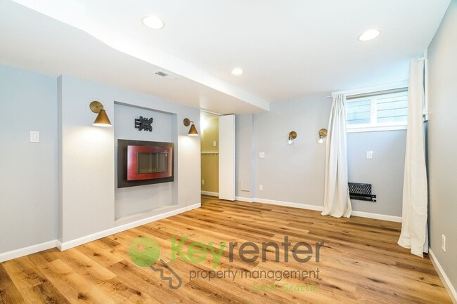 property at 4139 SW Rose St