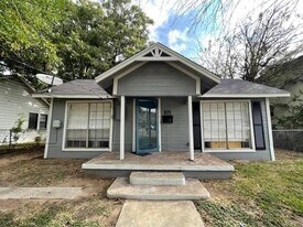 1011 Kane St in Waco, TX - Building Photo