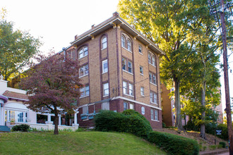 Montcalm in Birmingham, AL - Foto de edificio - Building Photo