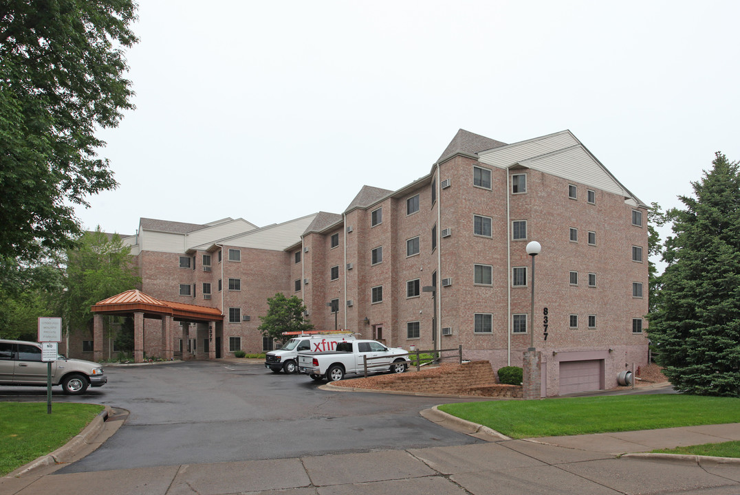 Woodland Mounds Senior Apartments in Osseo, MN - Building Photo