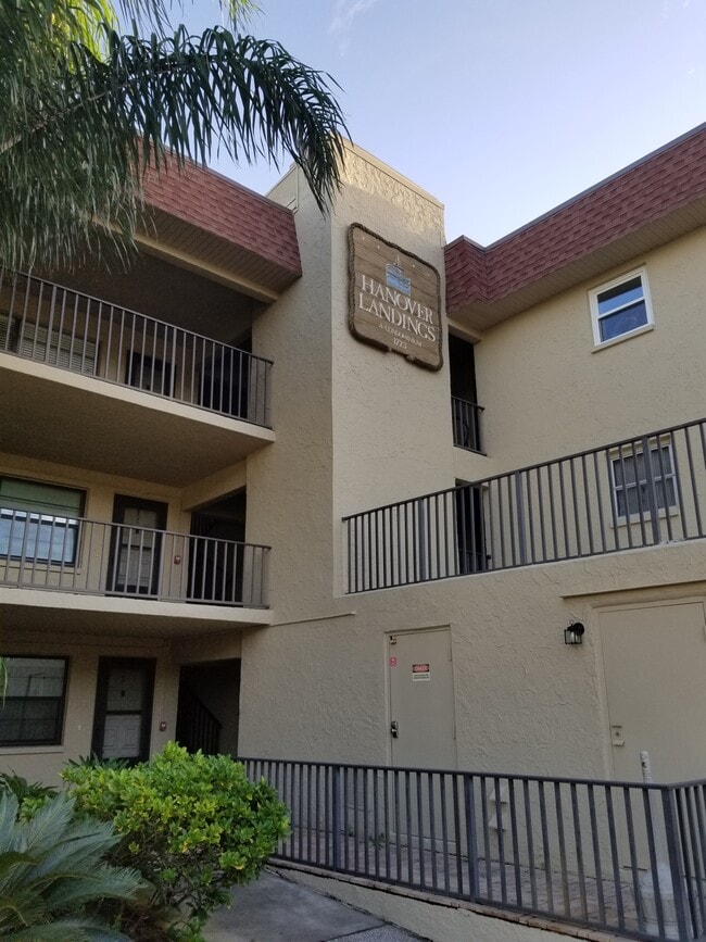 1723 Gulf Rd, Unit 103 in Tarpon Springs, FL - Building Photo - Building Photo