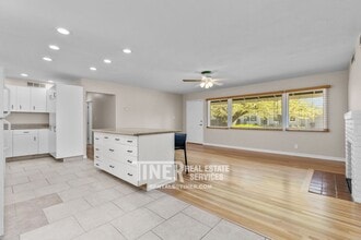 2501 Laurence Ave in Carmichael, CA - Building Photo - Building Photo