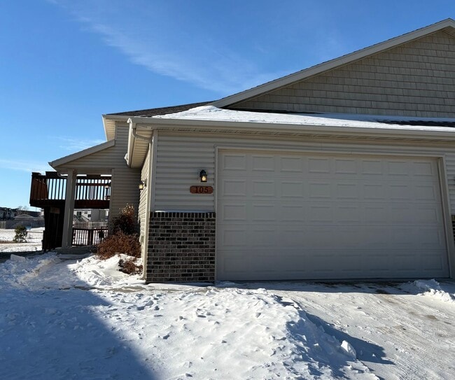 property at 105 Mulberry Loop NE