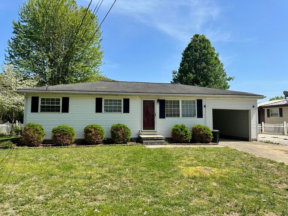 722 Short St in Morehead, KY - Building Photo