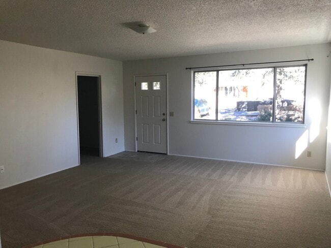 329 W Oak Ave in Flagstaff, AZ - Building Photo - Building Photo