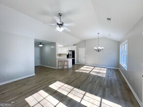 220 Brookstone Dr SW in Calhoun, GA - Building Photo - Building Photo