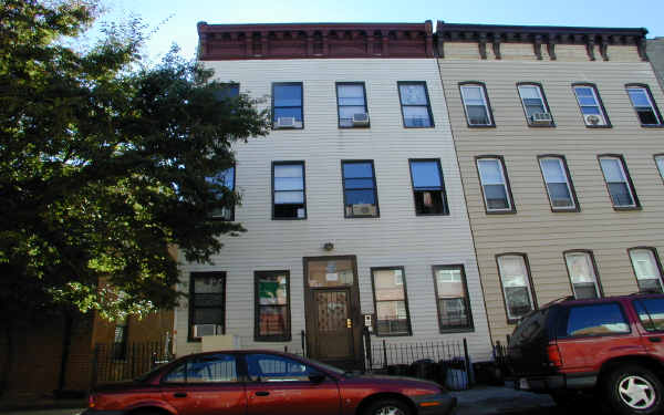 170 Harman St in Brooklyn, NY - Building Photo