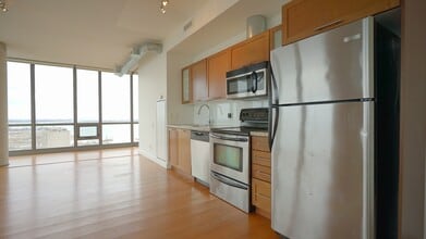 33-1733 Mill St in Toronto, ON - Building Photo - Building Photo