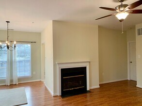 4138 Fountainside Ln-Unit -# A204 in Fairfax, VA - Building Photo - Building Photo