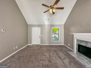 11084 Knotty Pine Pl in Hampton, GA - Building Photo - Building Photo