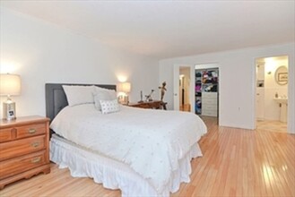 66 Winchester St in Brookline, MA - Building Photo - Building Photo