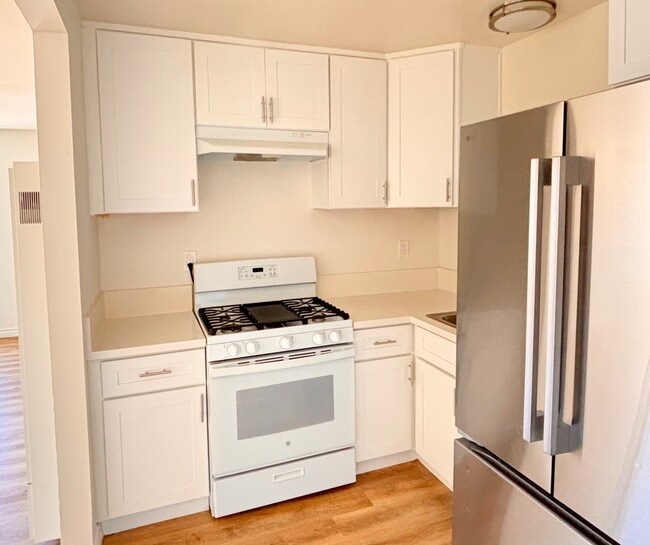 985 Valencia St, Unit Unit 4