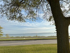 430 N Elmwood Ave in Traverse City, MI - Building Photo - Building Photo