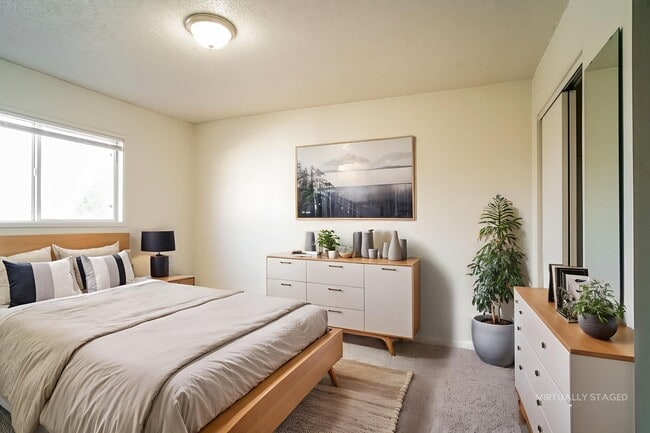 Laurelwood in Portland, OR - Building Photo - Building Photo