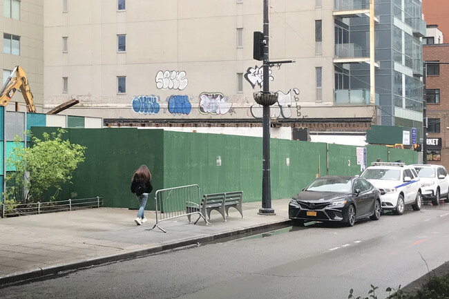 The Italic in Long Island City, NY - Building Photo - Building Photo