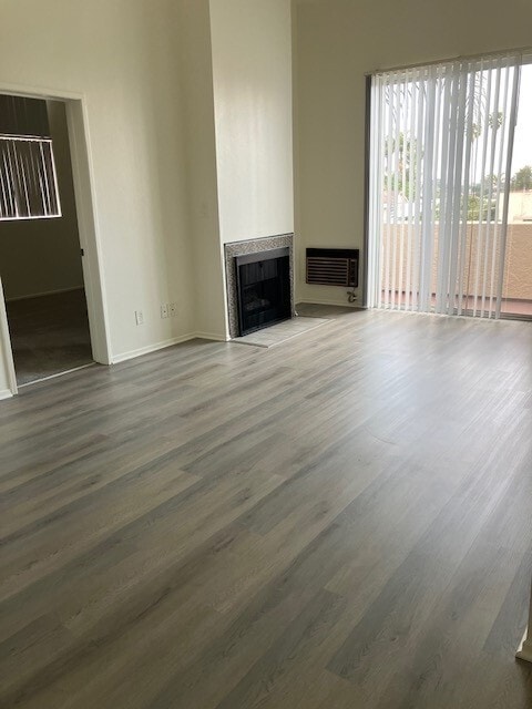 Gateway Court in Torrance, CA - Building Photo
