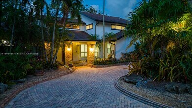 2120 SW 28th Way in Fort Lauderdale, FL - Building Photo - Building Photo
