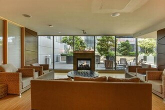 820 Blanchard St in Seattle, WA - Building Photo - Building Photo
