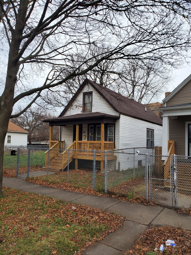 7839 S Ingleside Ave in Chicago, IL - Foto de edificio - Building Photo