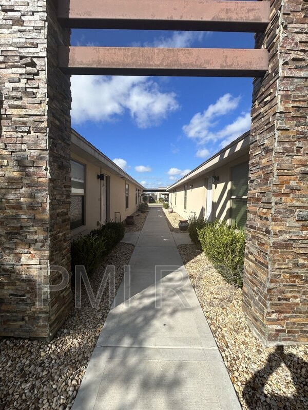 1207 Upas Dr in Edinburg, TX - Building Photo - Building Photo