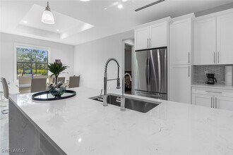 2406 37th Ave NE in Naples, FL - Building Photo - Building Photo