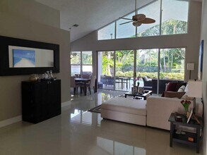 5463 NW 20th Ave in Boca Raton, FL - Building Photo - Building Photo