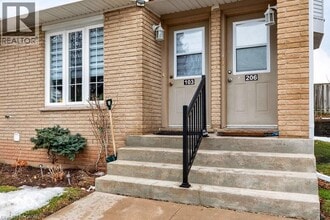 511 Hwy 8 in Stoney Creek, ON - Building Photo - Building Photo