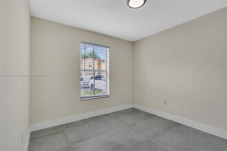3167 SW 129th Ter in Miramar, FL - Building Photo - Building Photo
