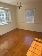 1150 Stockbridge Ave in Redwood City, CA - Building Photo - Building Photo